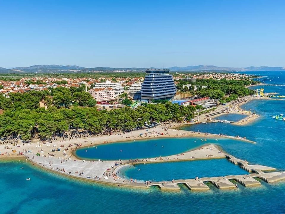 Villa Montini avec piscine et vue sur la mer - Srima