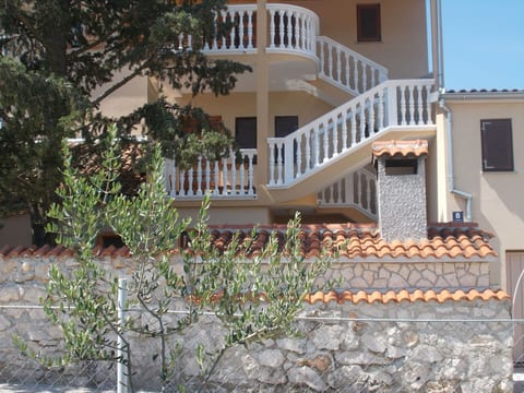Appartement Maksan im 2. Stock mit einer Terrass