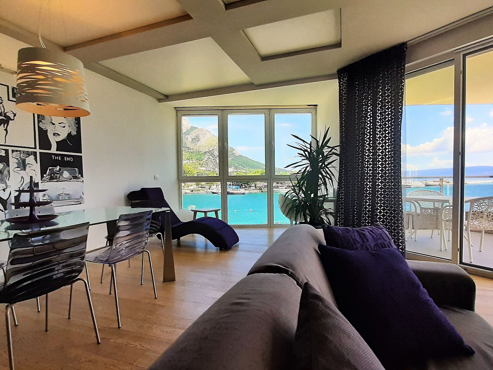 Stylisches Studio mit atemberaubendem Ausblick