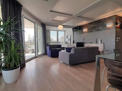 Stylisches Studio mit atemberaubendem Ausblick