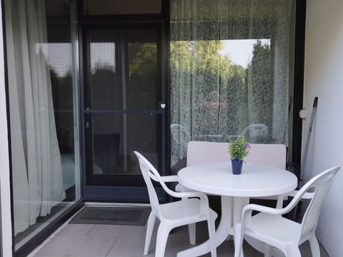 Strandnahe Ferienwohnung mit Gartenterrasse