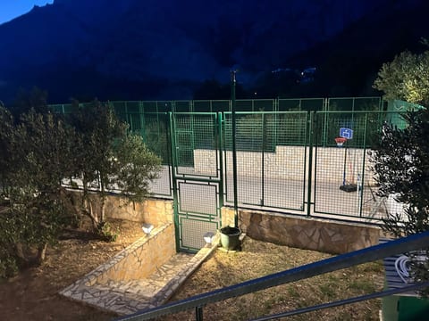 Villa Olivia mit Pool - Spielplatz - Meerblick