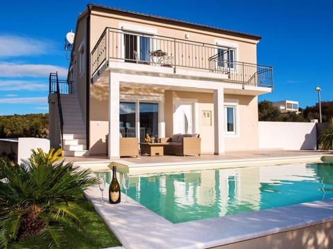in Primošten mit privatem Pool