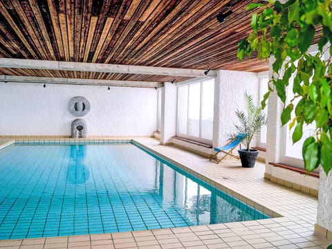 Pool Indoor