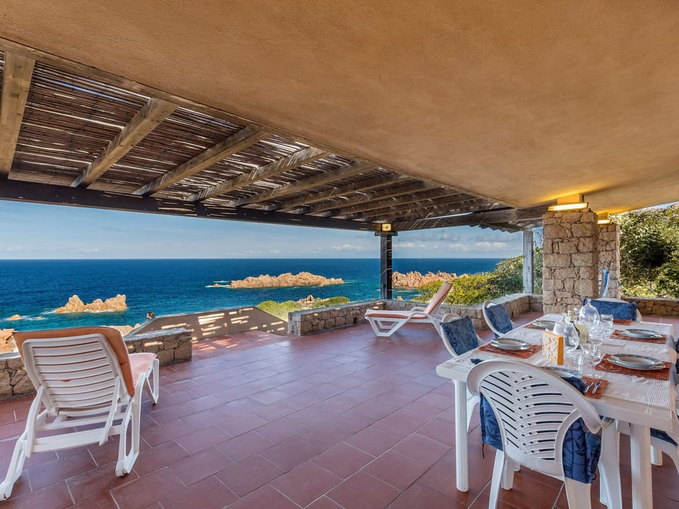 in Costa Paradiso mit Grill, Terrasse und Garten - Costa Paradiso