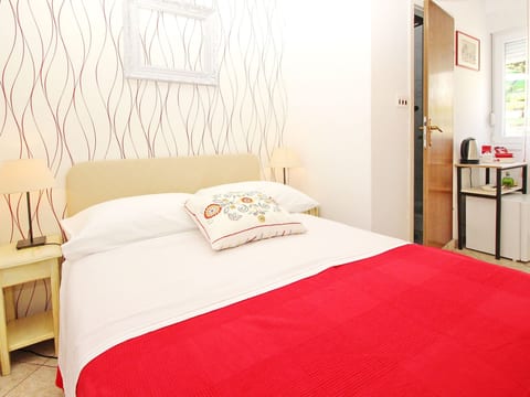 Doppelzimmer max. 2 Personen, 12 m² , 1 Schlafzi