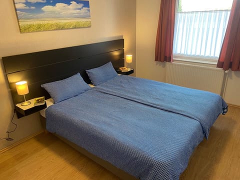 Helle Erdgeschosswohnung mit sonniger Terrasse