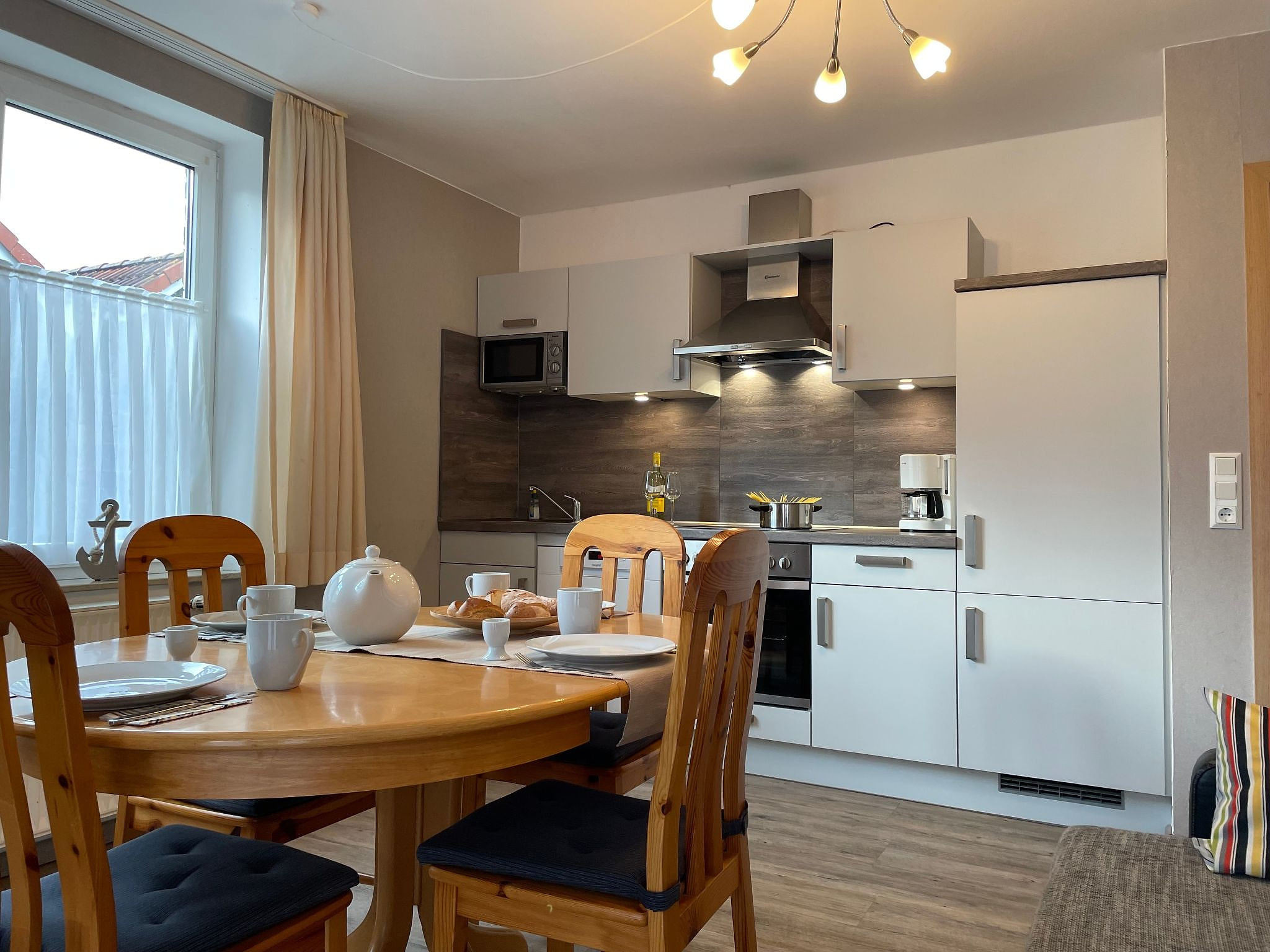 Helle Erdgeschosswohnung mit sonniger Terrasse