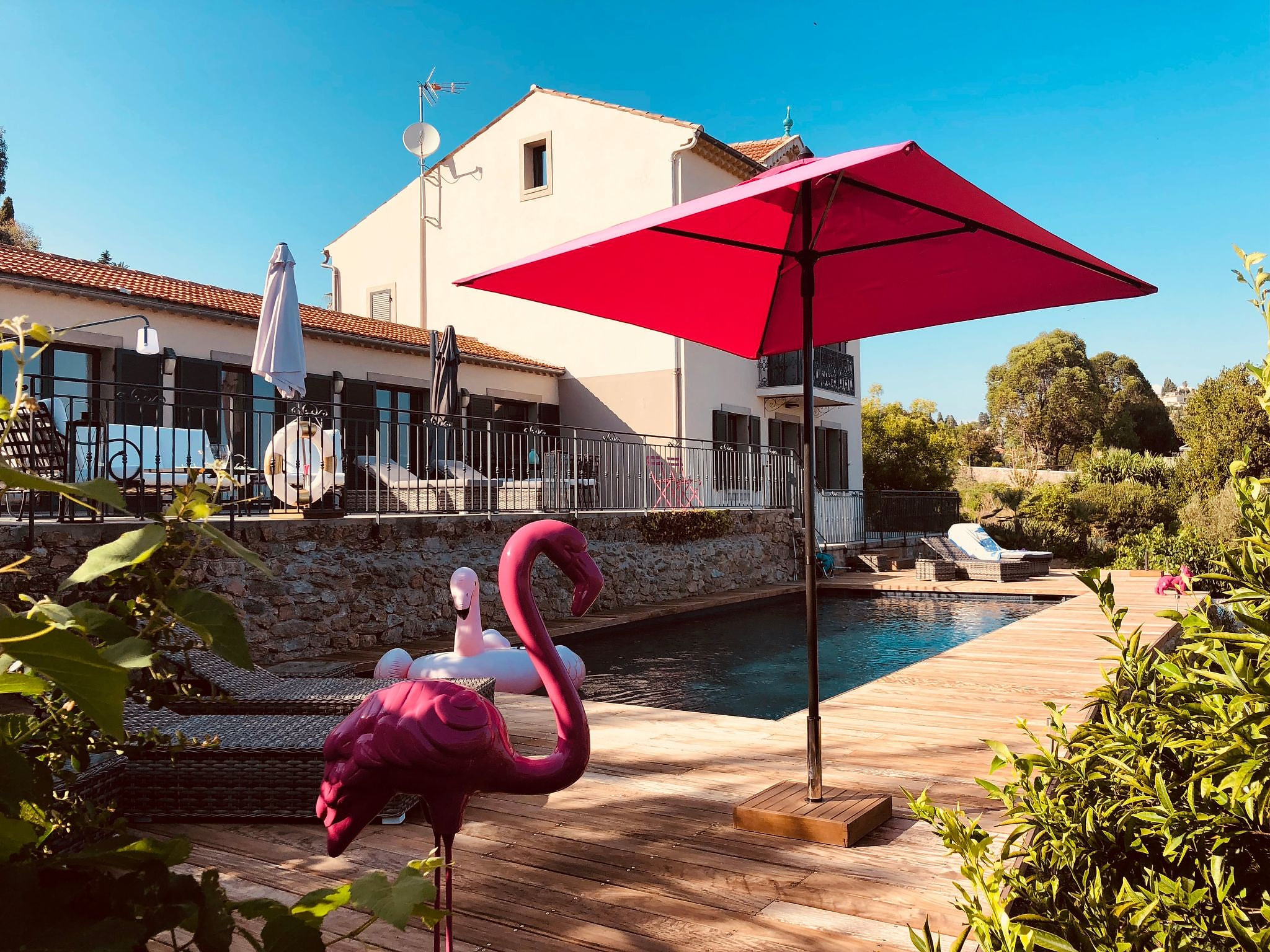 Ferienvilla mit Blick auf das Wasser