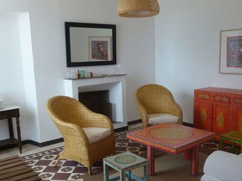 Haus mit Garten, Grill und Terrasse
