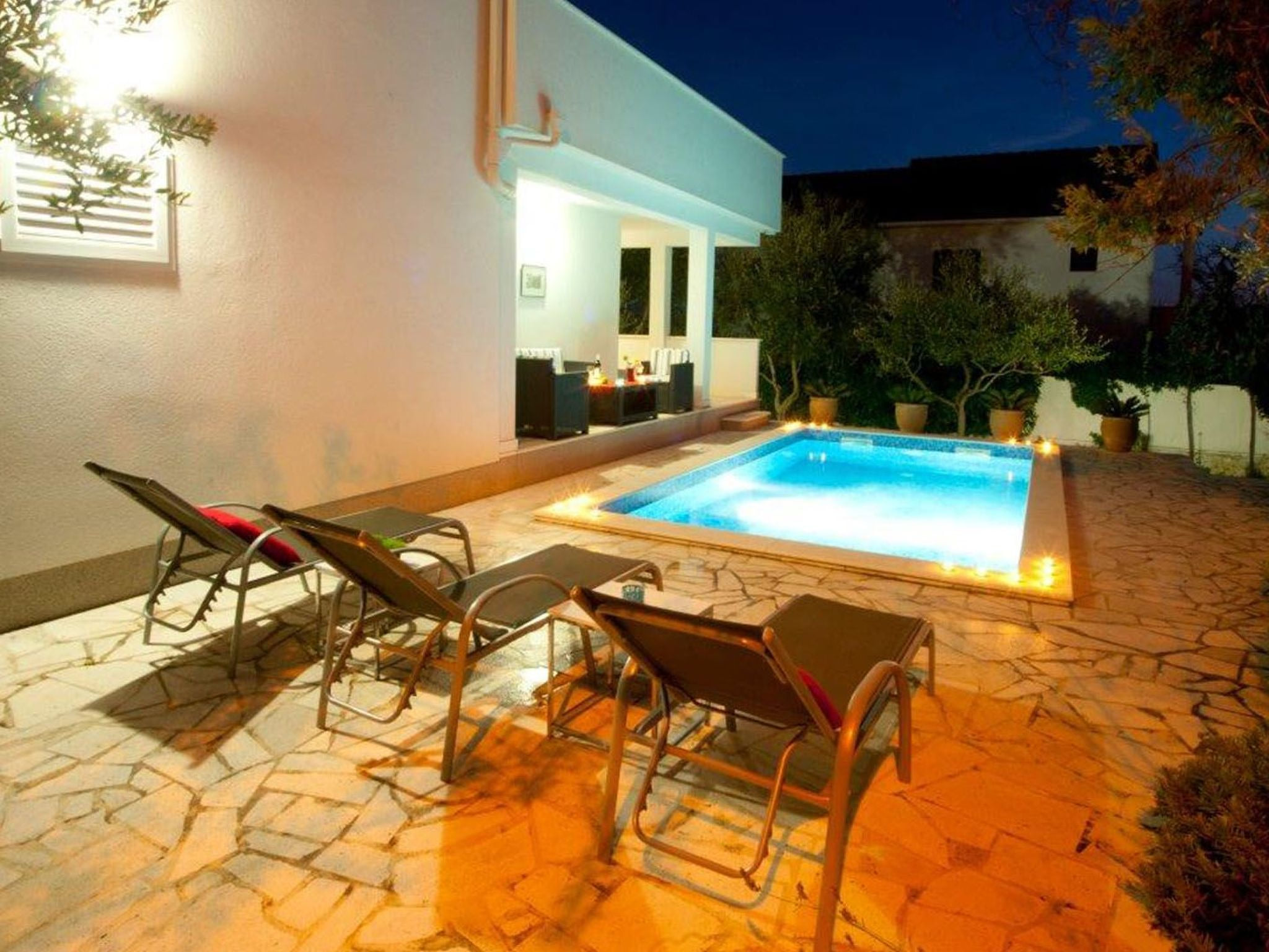 Charmante Villa Layla mit Meerblick und Pool