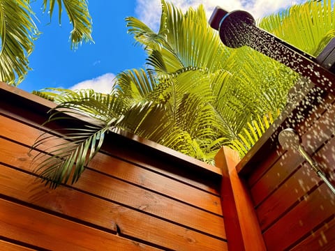 Bereich "Case Mezzanine" mit Blick auf das Wasser