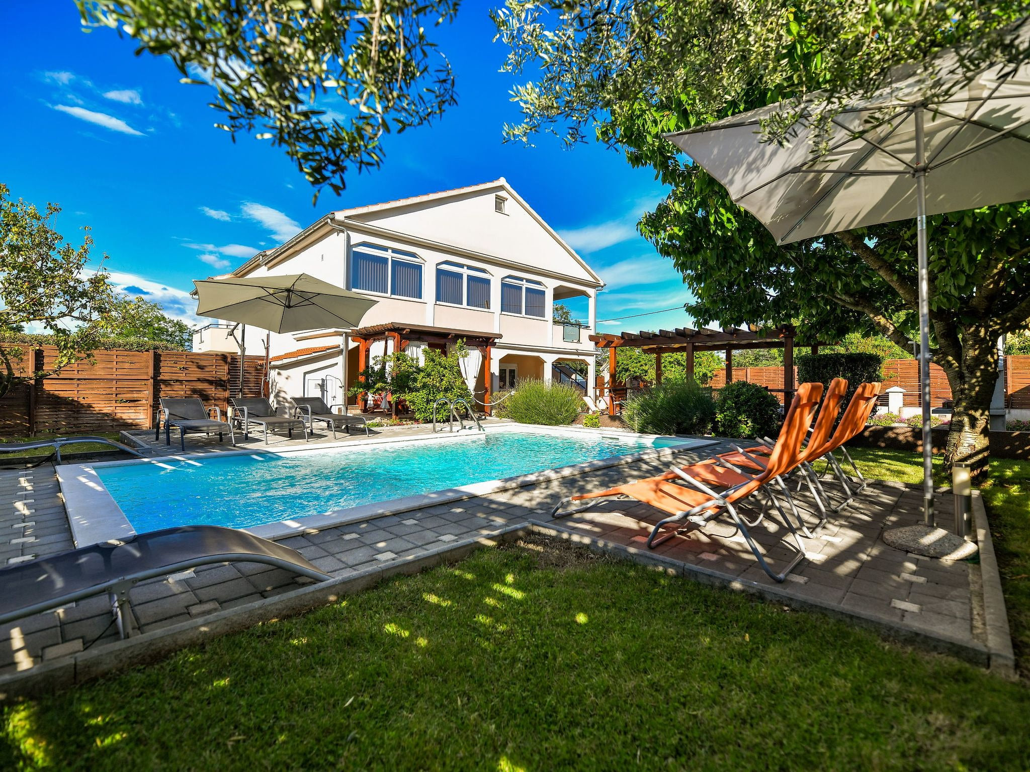 Charmantes Ferienhaus in Donje Rastane