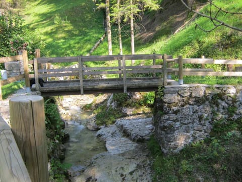 Geräumiges Ferienhaus inmitten der Natur
