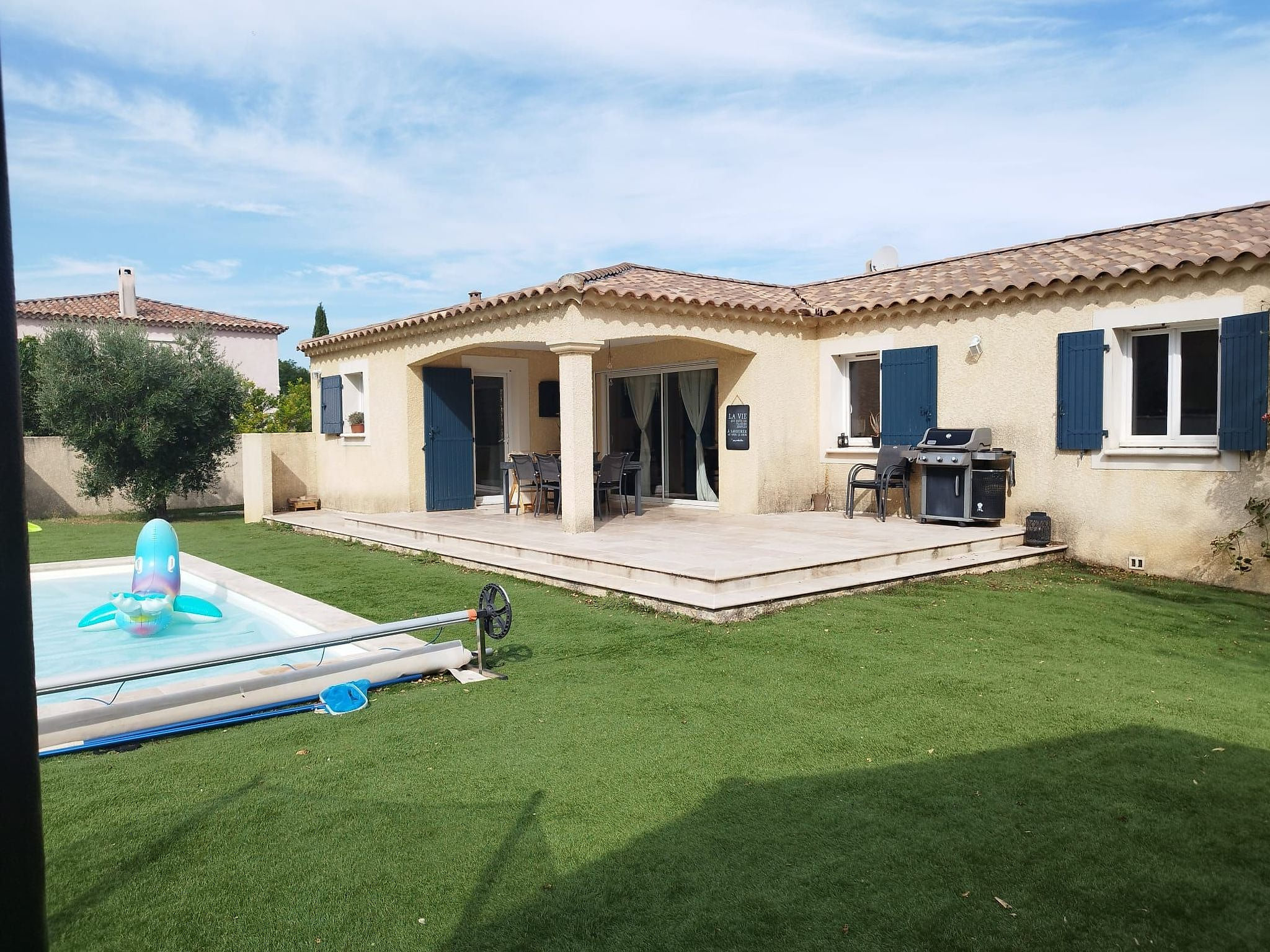Charmantes Haus mit Pool und Garten