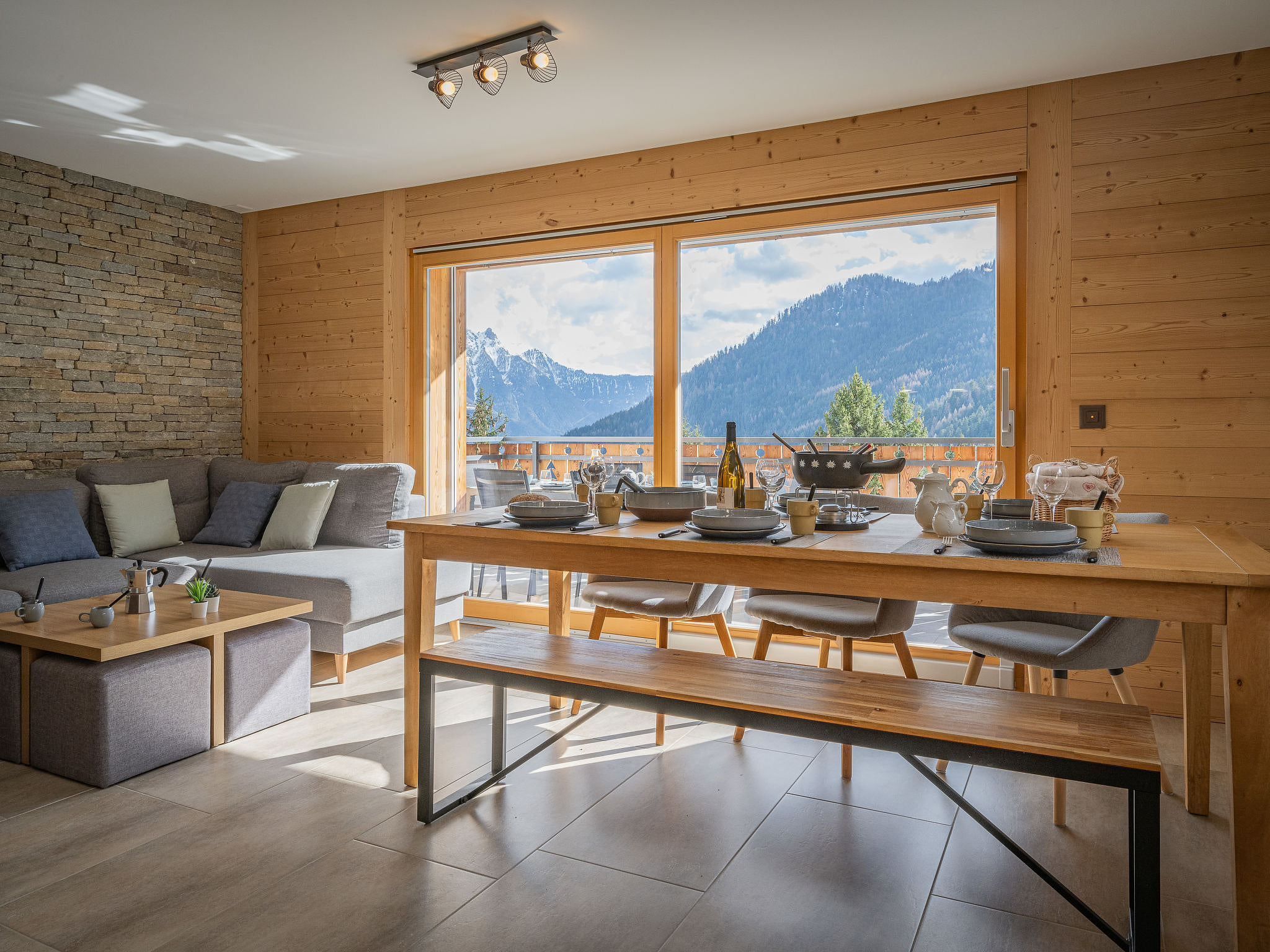 Kitchen / Dining Room