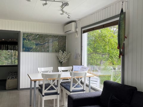 Schwedisches Glück, zwischen Wäldern und einem See