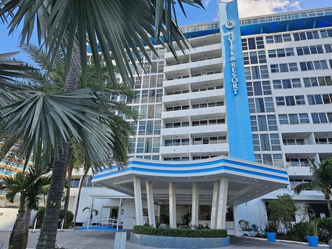 Eigentumswohnung am Strand mit privatem Jacuzzi und Pool