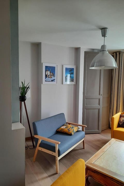 Wohnung mit Privatparkplatz