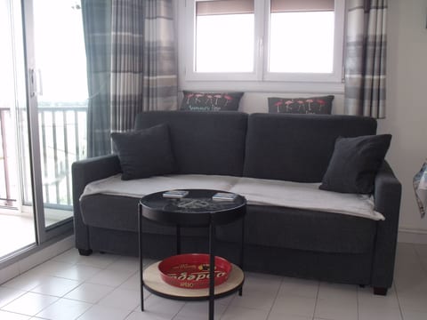 mit Dachterrasse