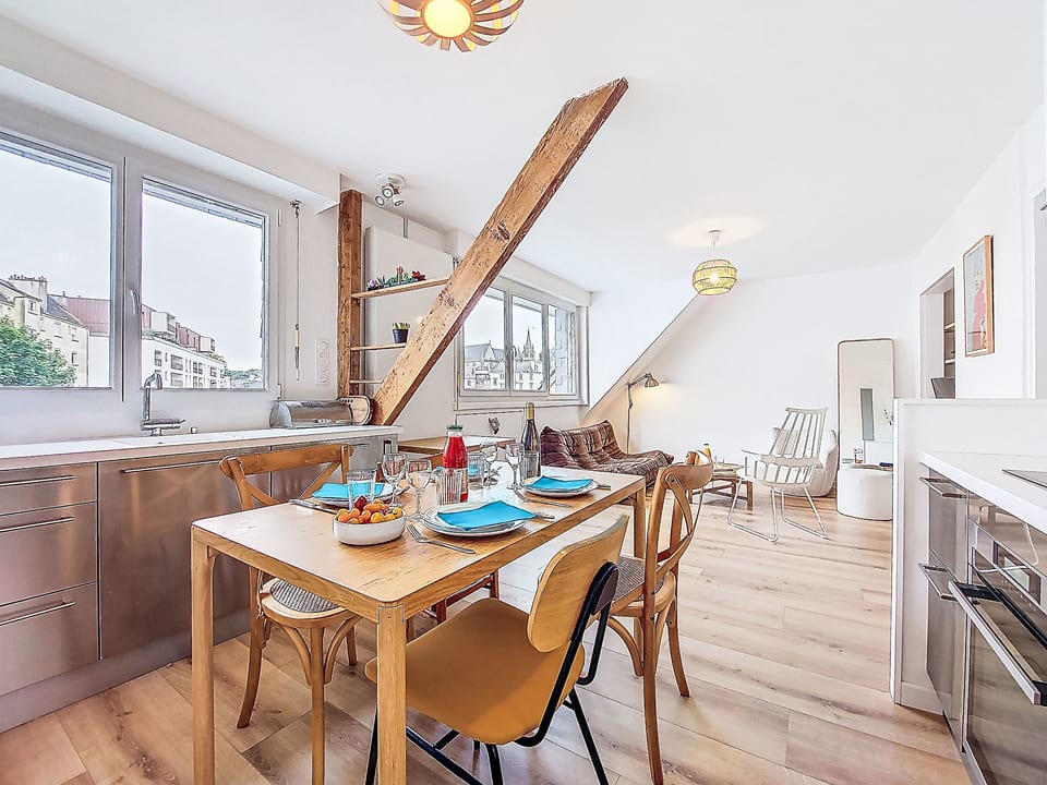 Kitchen / Dining Room