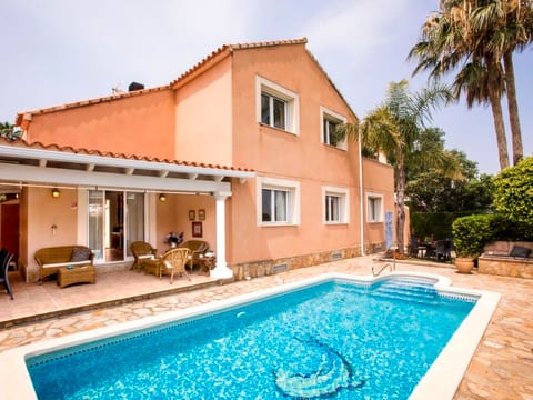 Casa Larauri Oliva Nova
