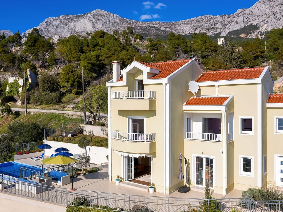 Villa Lilly mit Infinity-Pool - Podgora, Split-Dalmatia County
