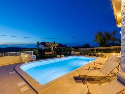 Villa Mikela