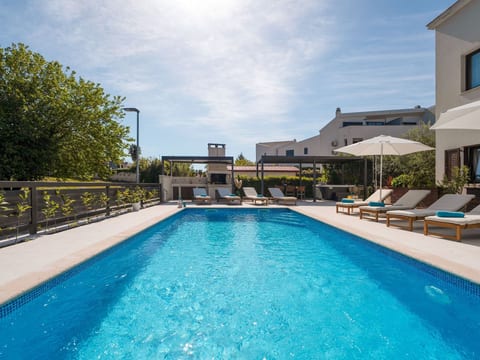 Schönes Appartement Mala 4 mit Pool