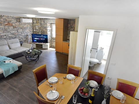 Komfortable Wohnung mit Pool in der Nähe von Umag