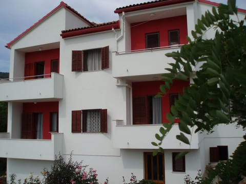 Wohnung mit zwei Schlafzimmern, direkt am Meer