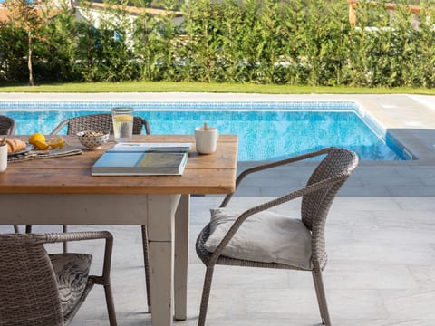 mit eigenem Pool