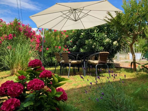 Wunderschöne Ferienwohnung in Ližnjan mit Garten, Grill und Terrasse