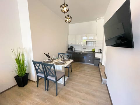 in Jadranovo mit Schönem Balkon