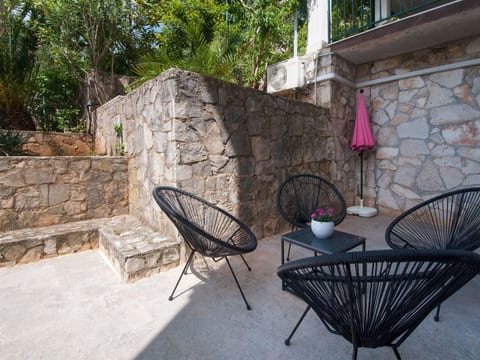 Wohnung "Olia Orange" mit Terrasse