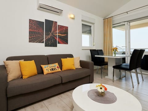 Appartement Adria mit Meerblick und Gemeinschaft