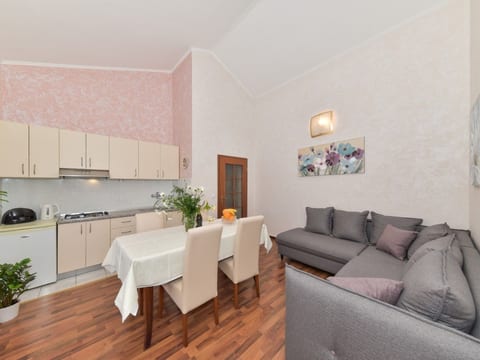 Apartment Medanic 3