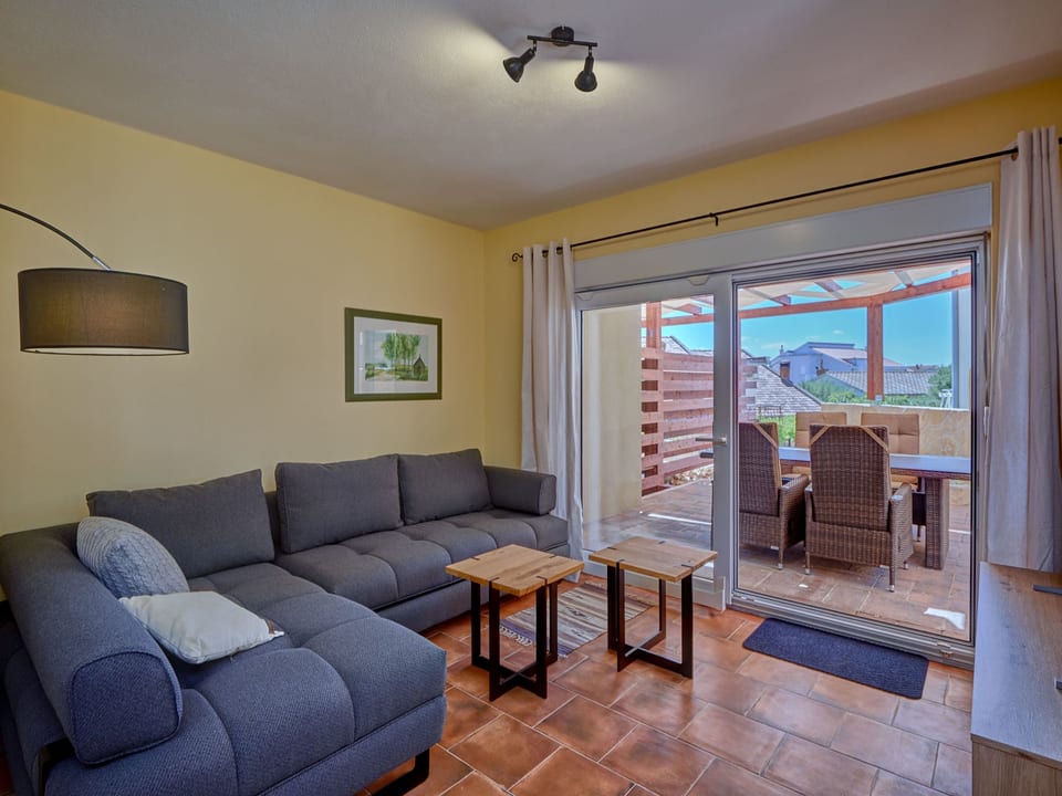Anovi Holiday Home 2 - 2-Schlafzimmer-Haus - Okrug Donji