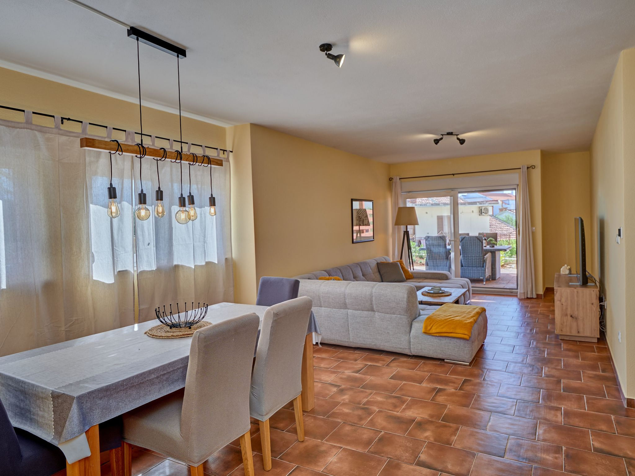 Anovi Holiday Home 1 - Haus mit zwei Schlafzimmern