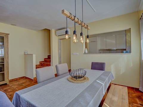 Anovi Holiday Home 1 - Haus mit zwei Schlafzimmern