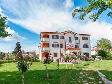 Villa Liet 9.