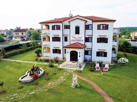 Villa Linet 6.