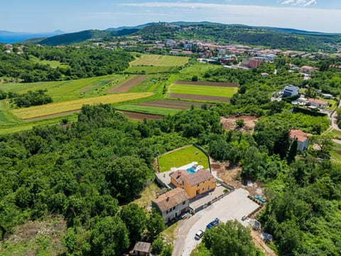 Luxuriöse Ferienvilla mit atemberaubender Aussicht