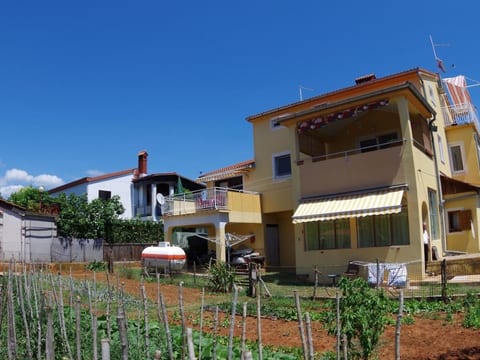 "Krešo" mit Balkon