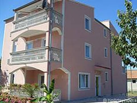 Appartement in Fažana mit Garten und Terrasse