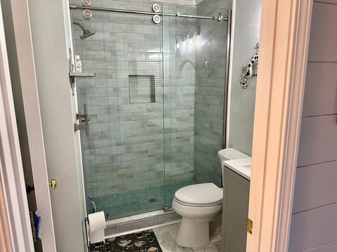 Gorgeous stand up shower
