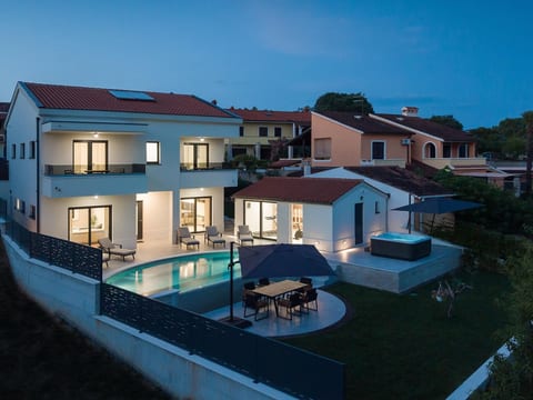 Villa Cascada