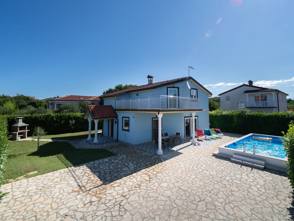 Casa Tarra con piscina privada - Juricani