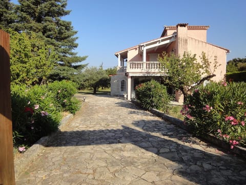 Provençal Privates Schwimmbad, Haustiere willkommen