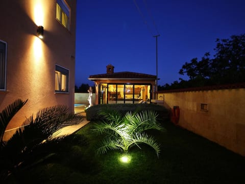 für zwei Personen mit Terrasse